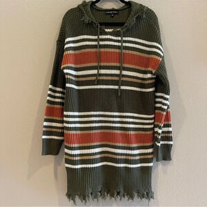 Almost Famous Striped Distressed hooded sweater Dress Tunic Size 1X‎